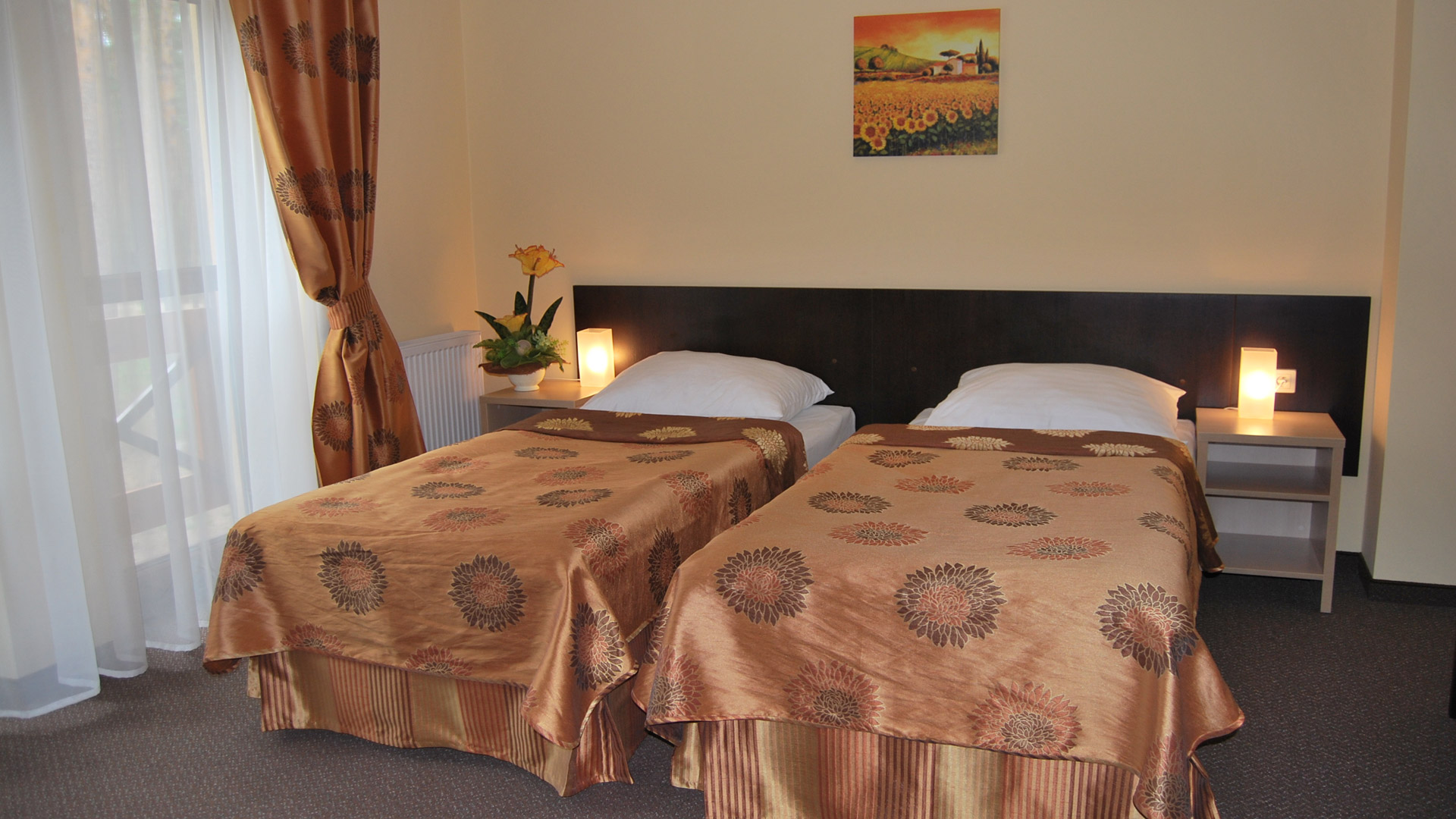 Sielpia hotel rooms suites resort restaurant in Kielce Poland